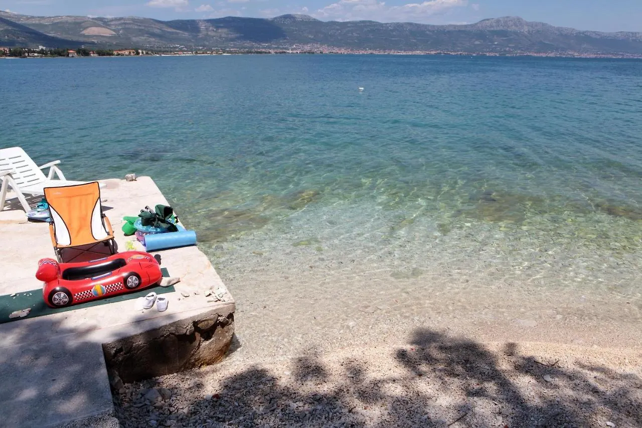 Apartments Lucija Arbanija Penzion